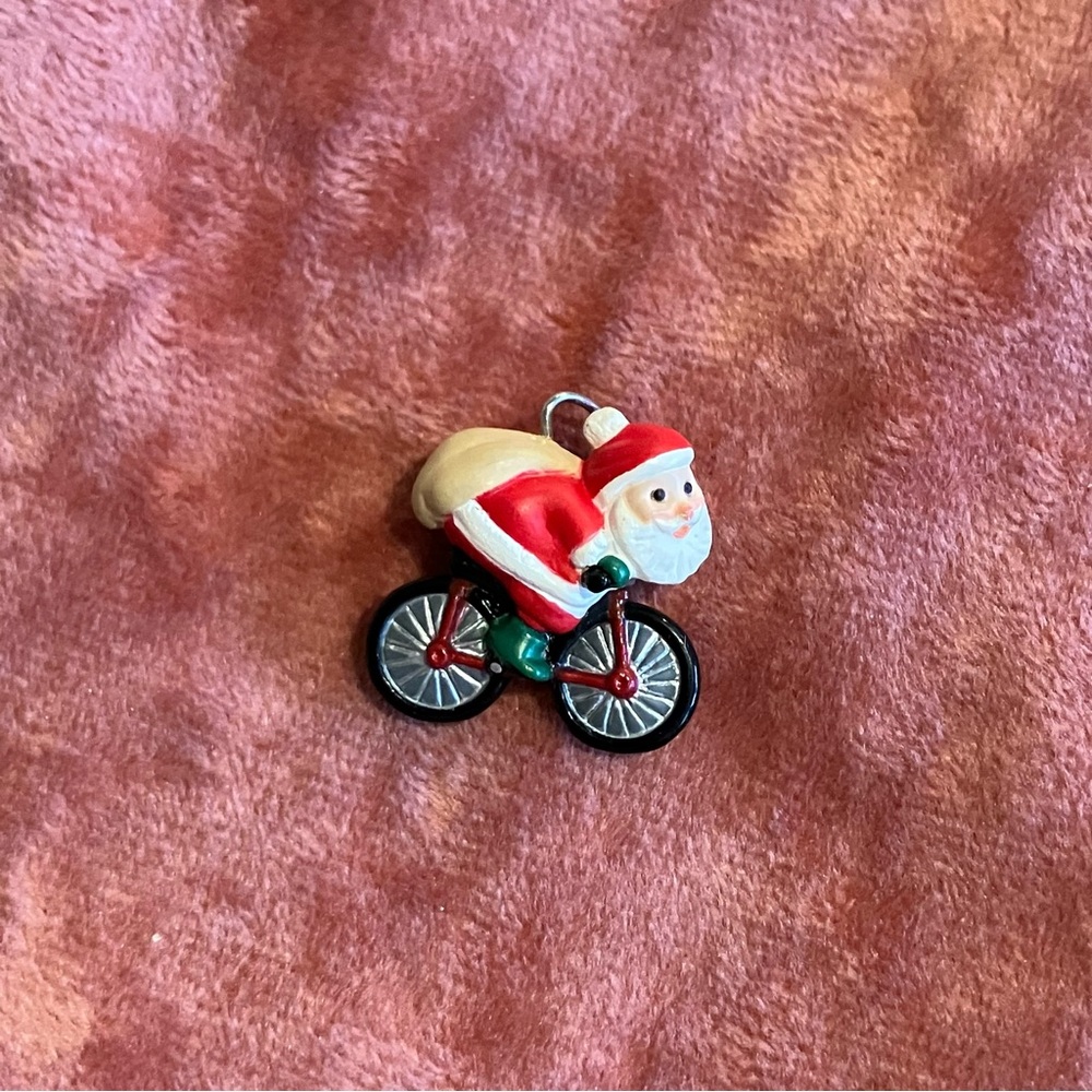 Hallmark Keepsake Miniature Fast Finish Ornament